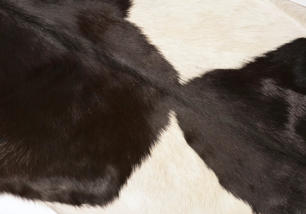 Goatskin rug #044 black and white detail